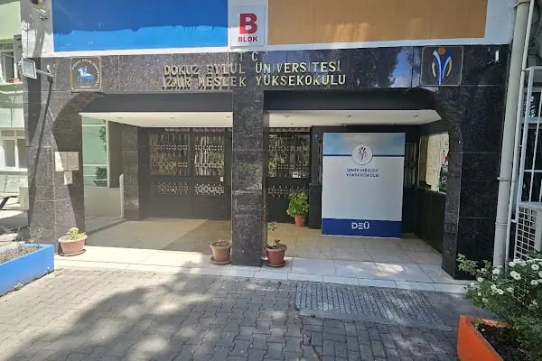 Dokuz Eylül Üniversitesi İzmir Meslek Yüksekokulu - Resim 2