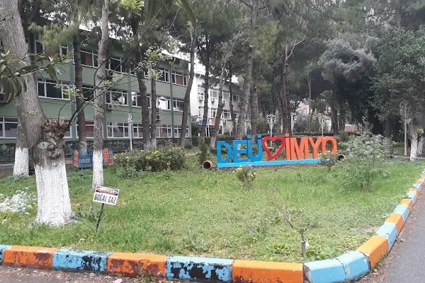 Dokuz Eylül Üniversitesi İzmir Meslek Yüksekokulu - Resim 12