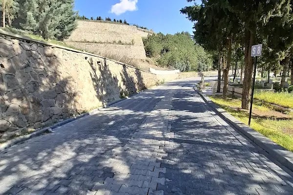 Karşıyaka Mezarlığı - Resim 12