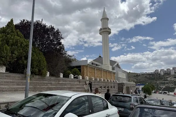 Karşıyaka Mezarlığı - Resim 6