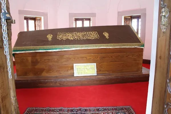 Safiye Hatun Türbesi - Resim 12