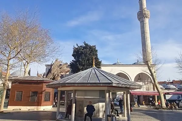 Safiye Hatun Türbesi - Resim 3