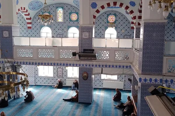 Veysel Karani Camii - Resim 19