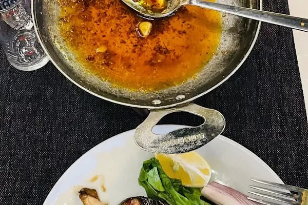 Zazu Restaurant & Bar - Resim 16