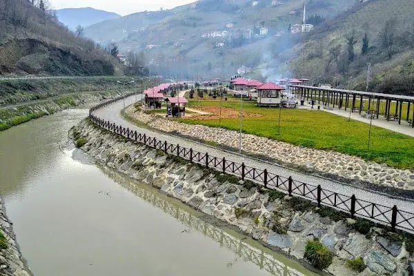 Sera Gölü Sera Park Restaurant&amp;Cafe - Resim 17