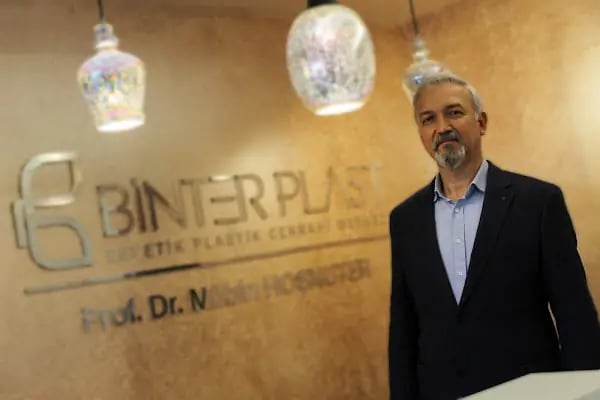 İzmir Estetik Plastik Cerrahı Prof. Dr. Mübin Hoşnuter Kliniği-Vaser Liposuction, Yüz-Boyun-Karın-Bacak-Kol Germe, Rinoplasti - Resim 10