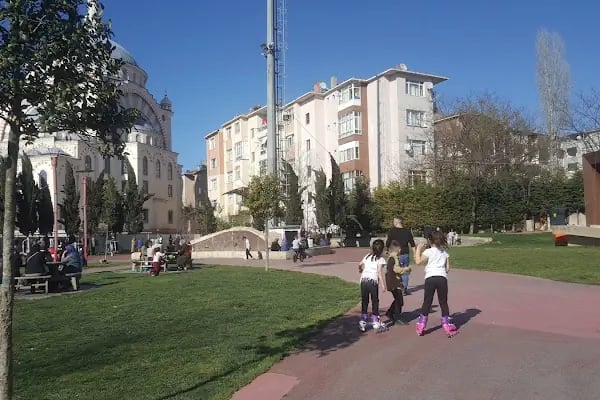 Aliya İzzetbegoviç Parkı - Resim 5
