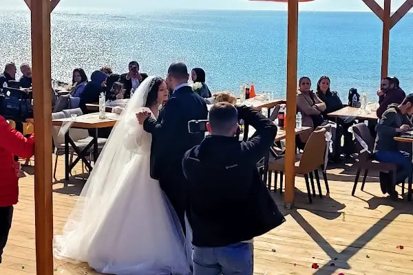 Rengin Cafe Bar - Resim 12