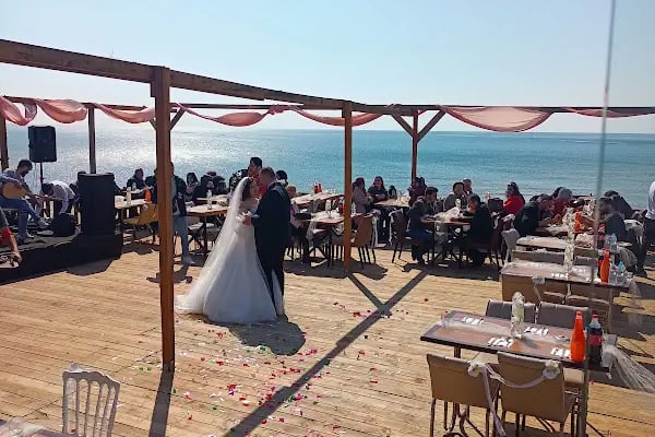 Rengin Cafe Bar - Resim 3