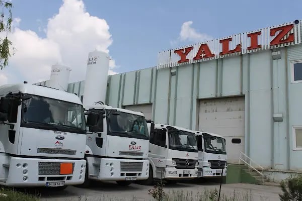 Yalız Sınai Gaz Teknik Hırdavat Gemi ve Tersanecilik San.Tİc.Ltd.Şti. - Resim 5
