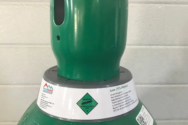 Yalız Sınai Gaz Teknik Hırdavat Gemi ve Tersanecilik San.Tİc.Ltd.Şti. - Resim 10