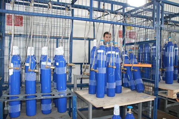 Yalız Sınai Gaz Teknik Hırdavat Gemi ve Tersanecilik San.Tİc.Ltd.Şti. - Resim 1
