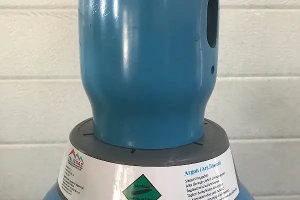 Yalız Sınai Gaz Teknik Hırdavat Gemi ve Tersanecilik San.Tİc.Ltd.Şti. - Resim 3