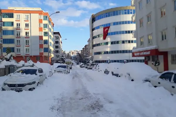 Özgecan Hanımlar Yüzme Havuzu Spor ve Kültür Merkezi - Resim 8