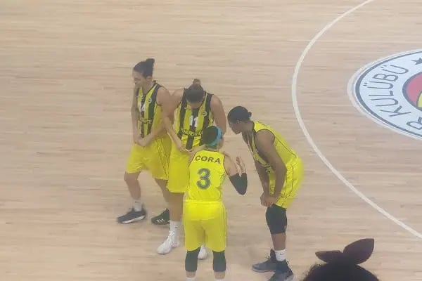 ASKİ Atatürk Spor Salonu - Resim 18