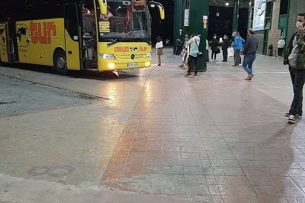 Izmit Şehirlerarasi Otobüs Terminali - Resim 4