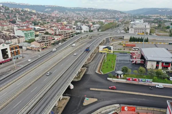 Izmit Şehirlerarasi Otobüs Terminali - Resim 1