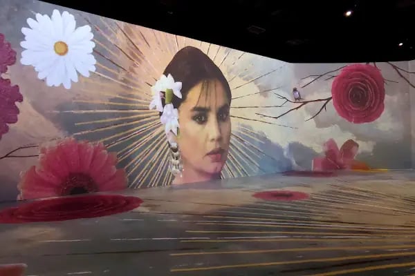 X Media Art Museum - Resim 8
