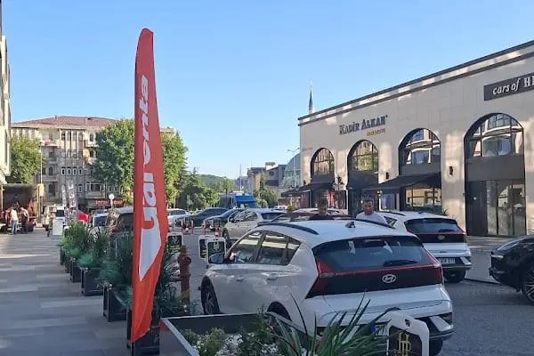 Garenta Sakarya Hilloria AVM Araç Kiralama - Resim 13