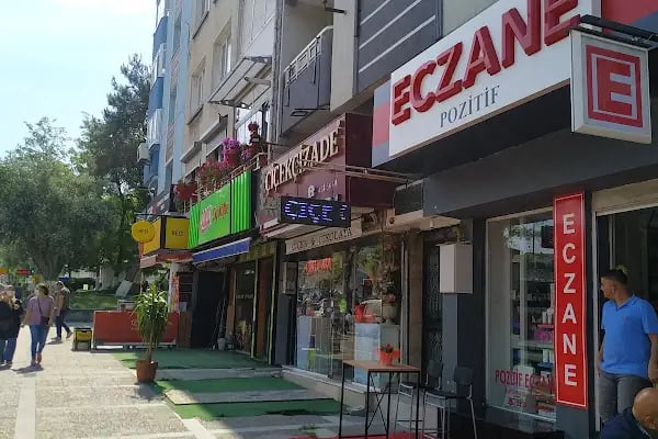 Pozitif Eczanesi - Resim 4