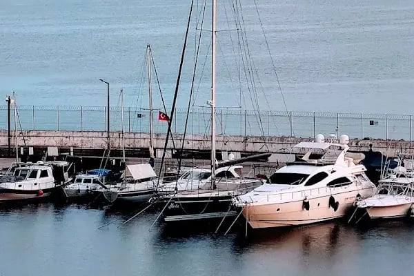 Güzelyalı Marina - Resim 11
