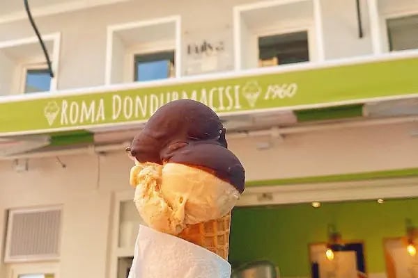 Tarihi Roma Dondurmacısı - Viva Burgazada - Resim 18