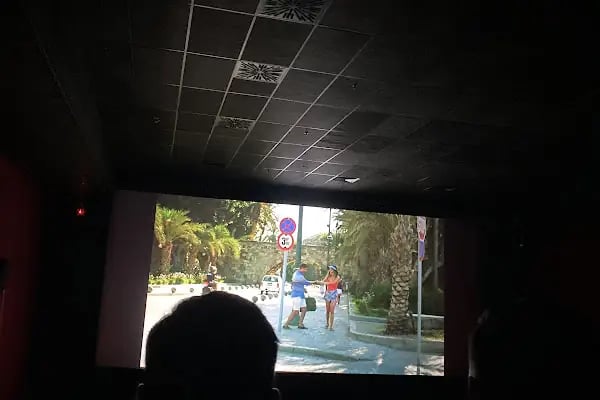 Paribu Cineverse Bodrum Midtown - Resim 19