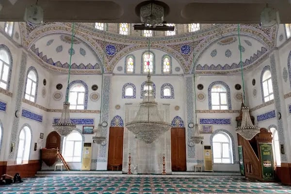 Zafer Cami - Resim 1