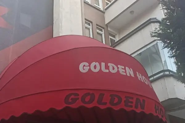 GOLDEN HOUSE - Resim 7