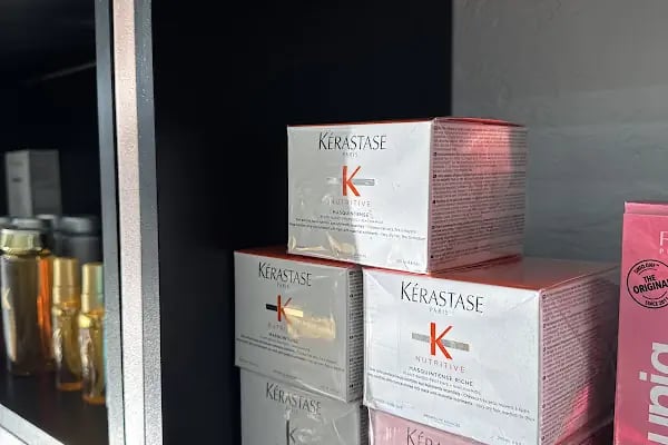 Can Duygu Sarısı Kuaför - Resim 4
