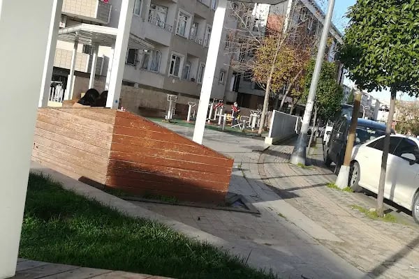 Rasimpaşa Parkı - Resim 8