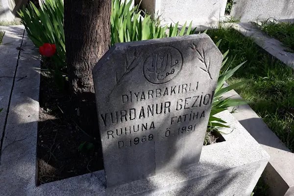 Kemer Mezarlığı - Resim 19