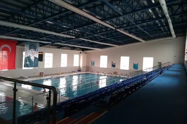 Kafkas Üniversitesi Yarı Olimpik Yüzme Havuzu - Resim 6