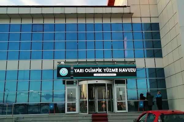 Kafkas Üniversitesi Yarı Olimpik Yüzme Havuzu - Resim 7