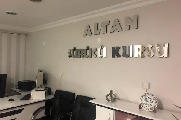 KÜÇÜKÇEKMECE ALTAN SÜRÜCÜ KURSU - Resim 2