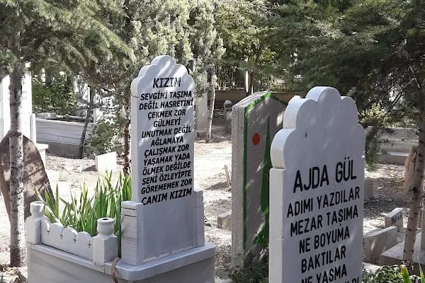 Tekke Mezarlığı - Resim 11