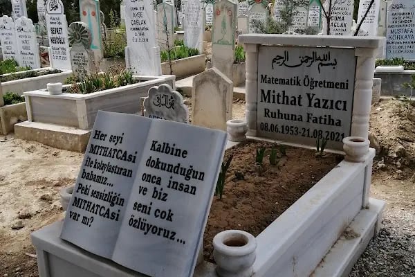 Tekke Mezarlığı - Resim 3