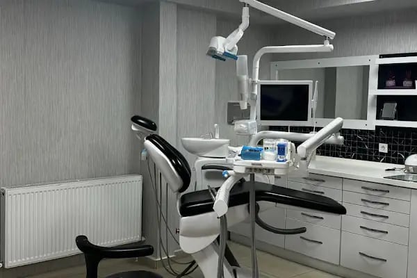 Özel Çayırova Ağız ve Diş Sağlığı Polikliniği - Resim 3