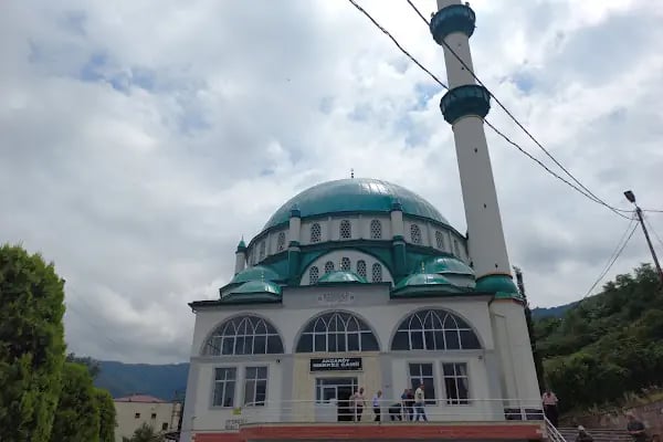 Akçaköy Merkez Camii - Resim 1