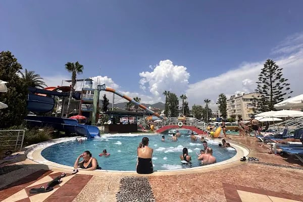 Foto Moda Alanya (Düğün, Nişan,Reklam &amp; Tanıtım) - Resim 11