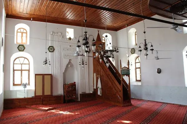 Karapürçek Merkez Camii - Resim 2