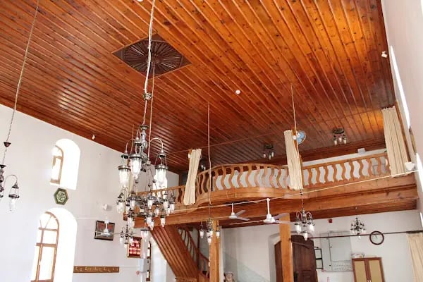 Karapürçek Merkez Camii - Resim 3