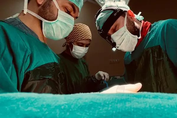 Op. Dr. Harun Şimşek- Estetik ve Plastik Cerrahi Kliniği - Resim 5