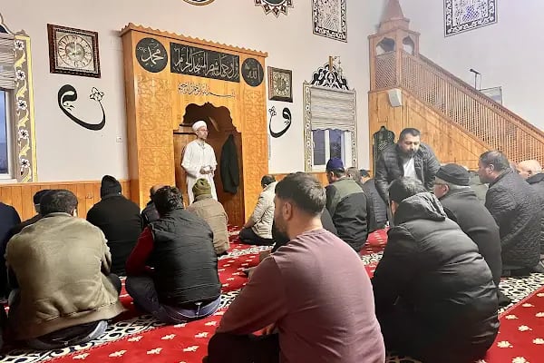Kaba armut cami - Resim 11