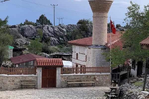 Sarıhacılar Camii - Resim 1