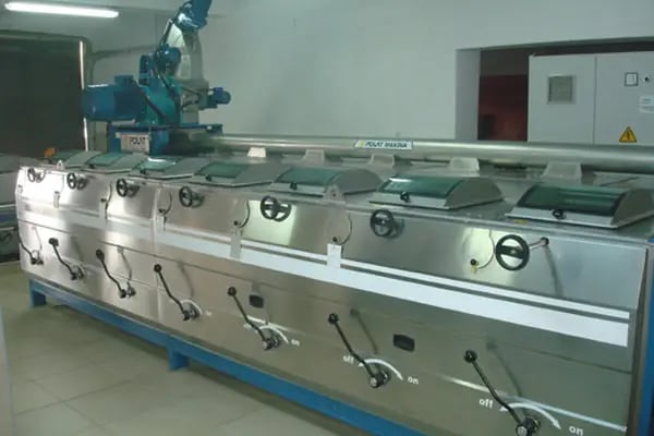 Avni Öztürk Zeytinyağı Fabrikasi - Resim 2