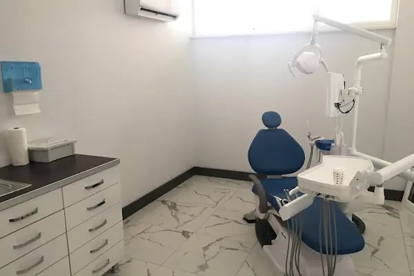 Özel Balkan Dent Ağız ve Diş Sağlığı Polikliniği - Resim 3
