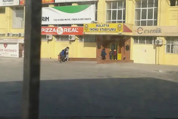 GÜNGÖR PETROL - OPET AKARYAKIT &amp; ELEKTRİKLİ ARAÇ ŞARJ İSTASYONU - Resim 14