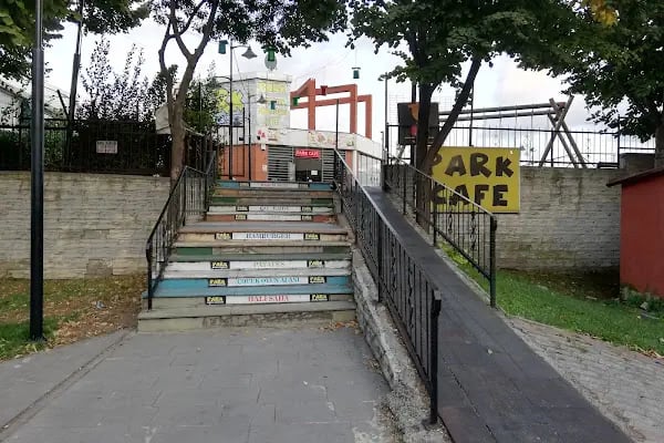 Osman Özberk Parkı - Resim 6