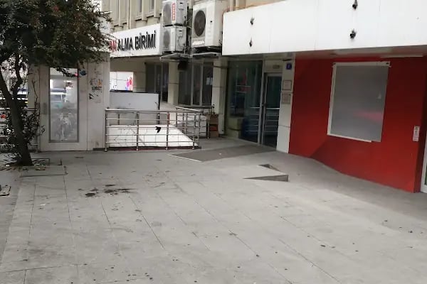 Türk Kızılayı Kan Bagiş Merkezi - Resim 17